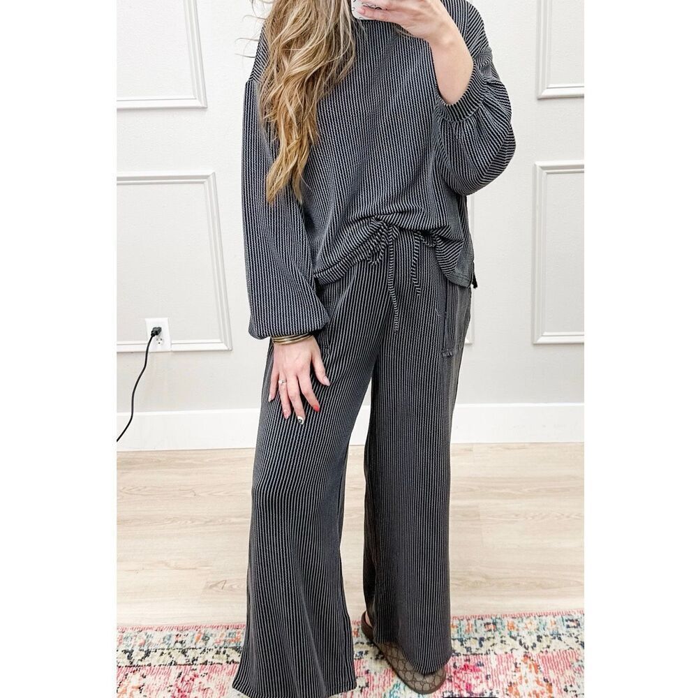 First Love Women’s Black/Gray Ribbed Quarter Sleeve Crop Pant Set NEW Top L Bott